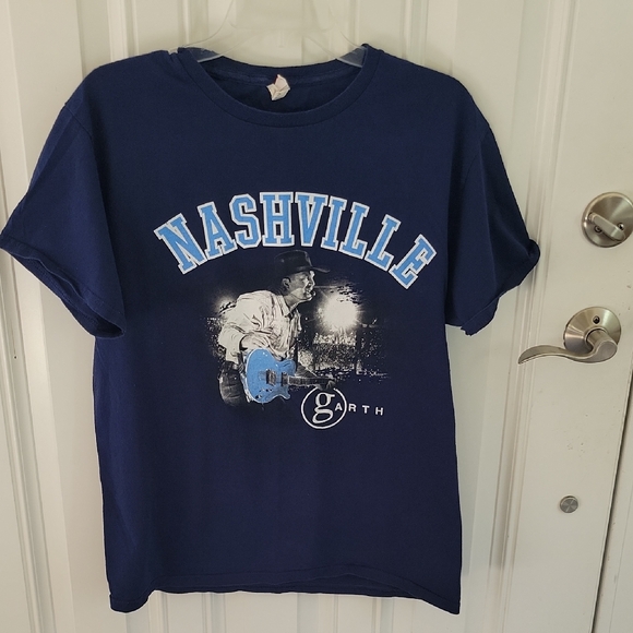 Hanes Tops - Garth Brooks Stadium Tour Blue T-shirt - Nashville Size M